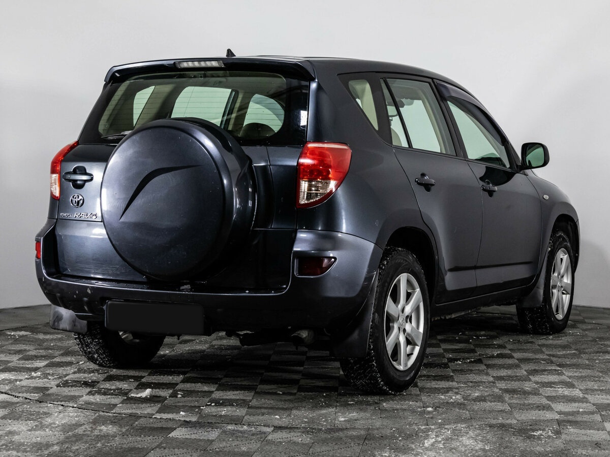 Toyota RAV4 с пробегом — 2006 год. Фото: #3