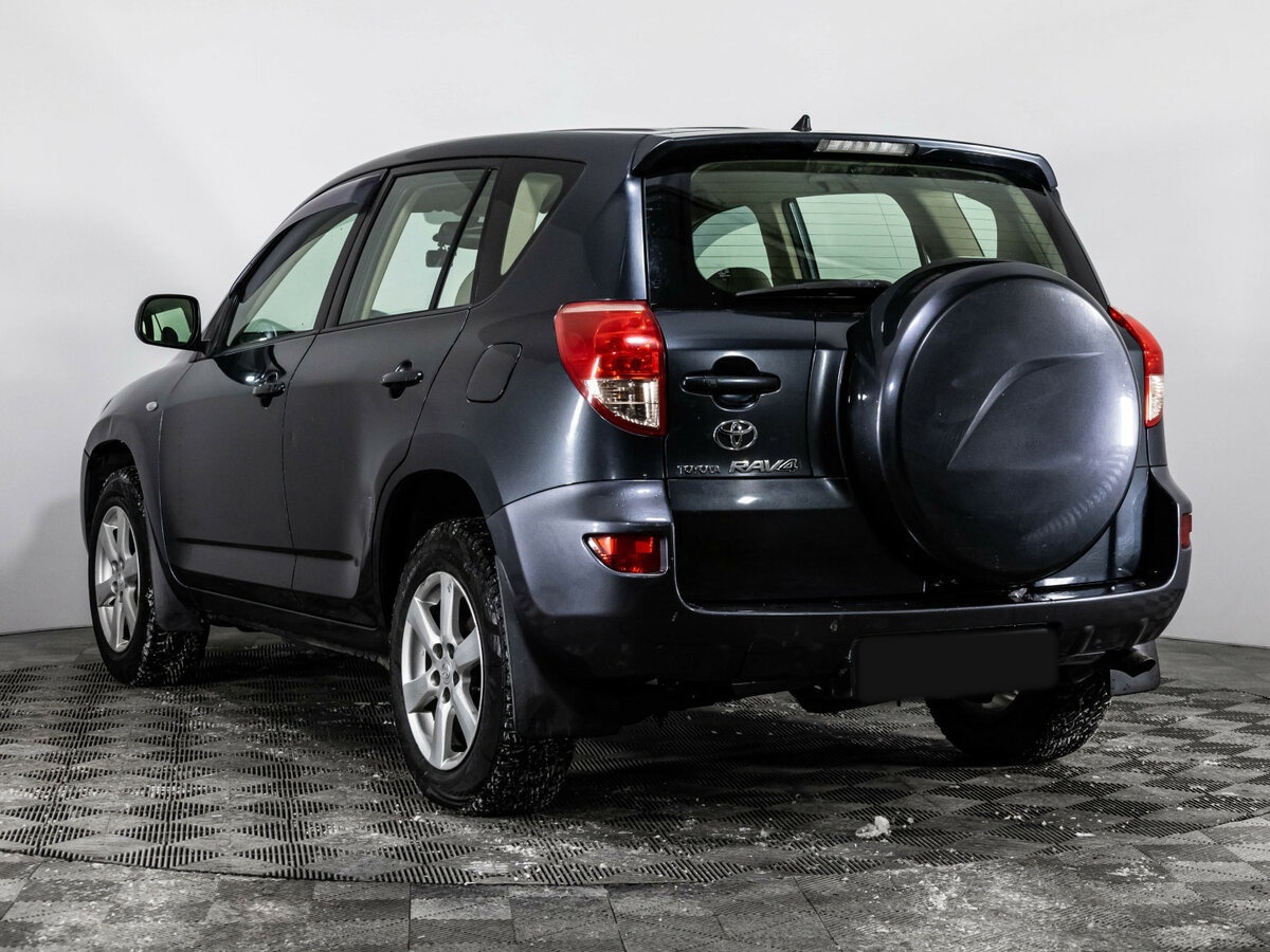 Toyota RAV4 с пробегом — 2006 год. Фото: #5