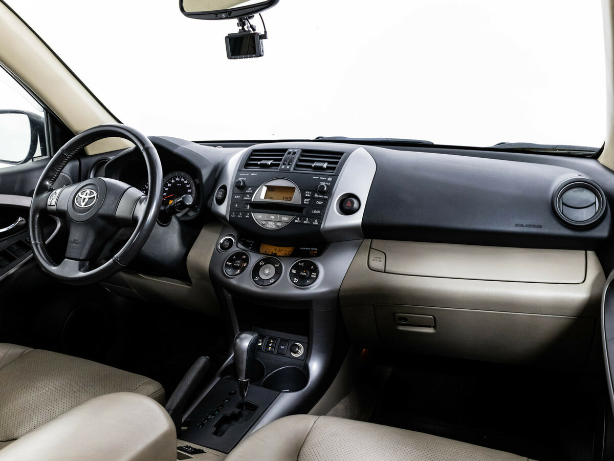 Toyota RAV4 с пробегом — 2006 год. Фото: #6