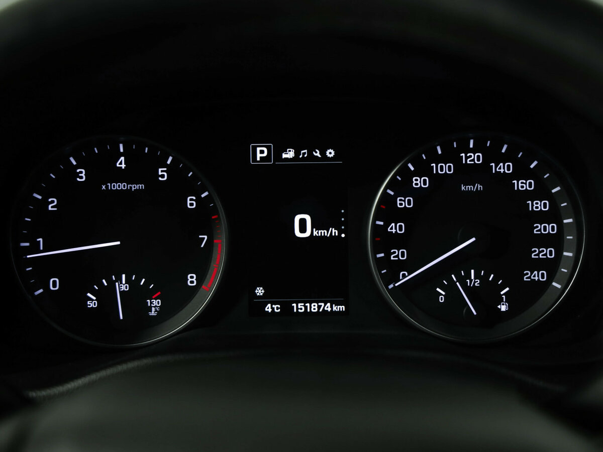 Hyundai Elantra с пробегом — 2016 год. Фото: #6