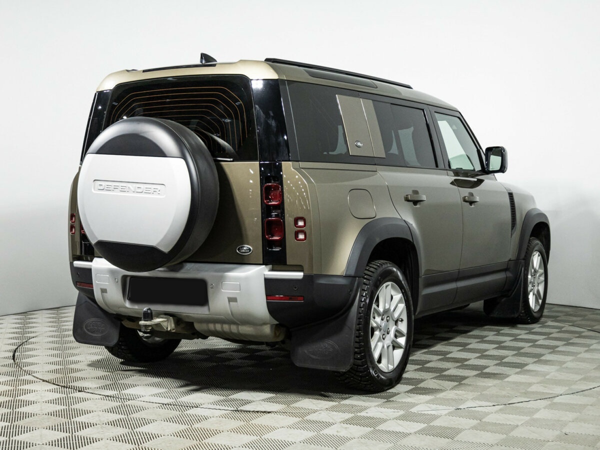 Land Rover Defender с пробегом — 2021 год. Фото: #2