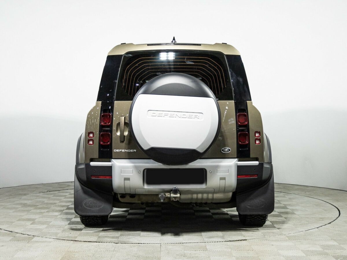 Land Rover Defender с пробегом — 2021 год. Фото: #3