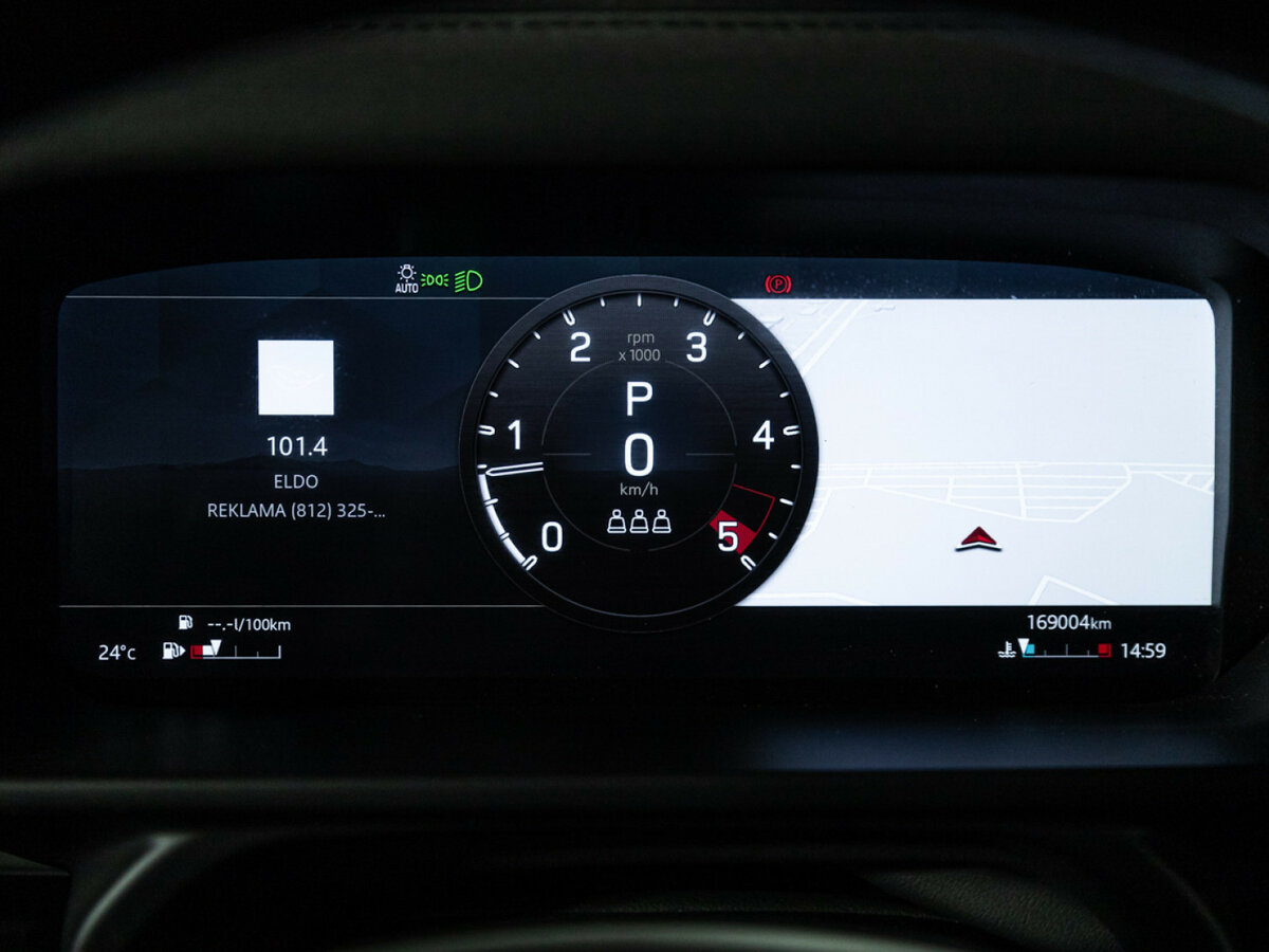 Land Rover Defender с пробегом — 2021 год. Фото: #8