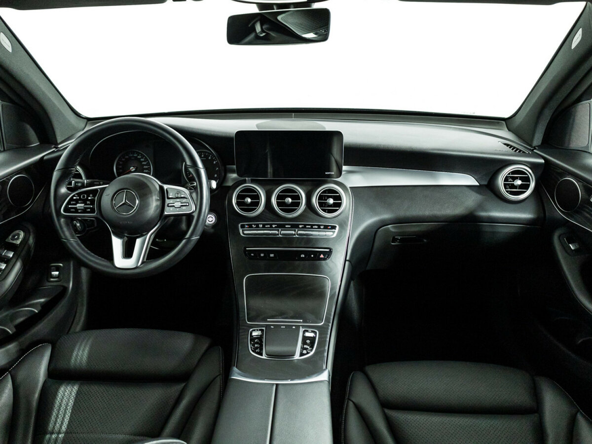 Mercedes-Benz GLC с пробегом — 2021 год. Фото: #10