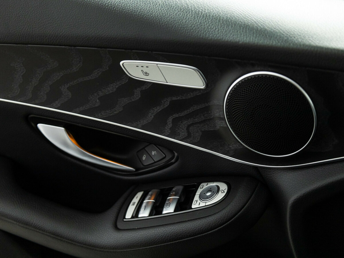 Mercedes-Benz GLC с пробегом — 2021 год. Фото: #15