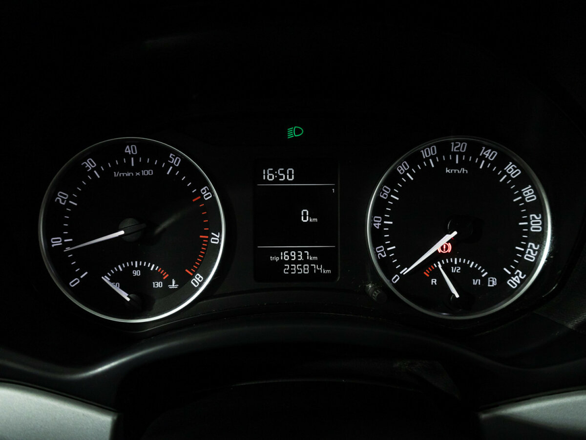 Skoda Octavia с пробегом — 2009 год. Фото: #11