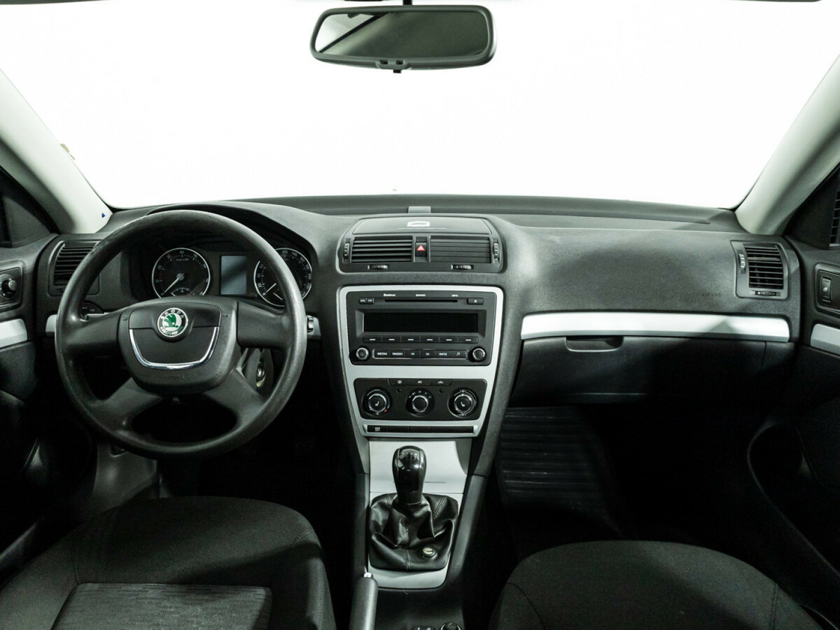 Skoda Octavia с пробегом — 2009 год. Фото: #12
