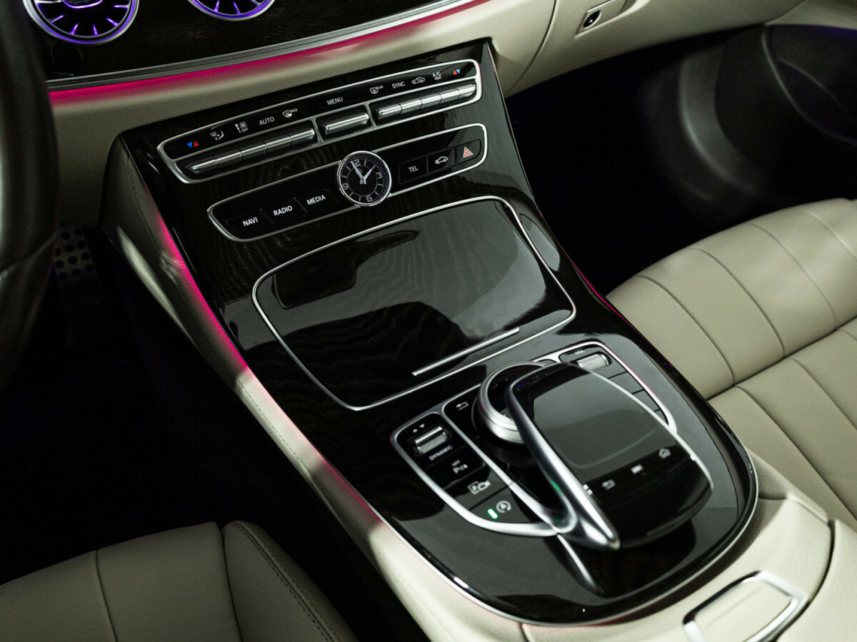 Mercedes-Benz E-Класс с пробегом — 2019 год. Фото: #17