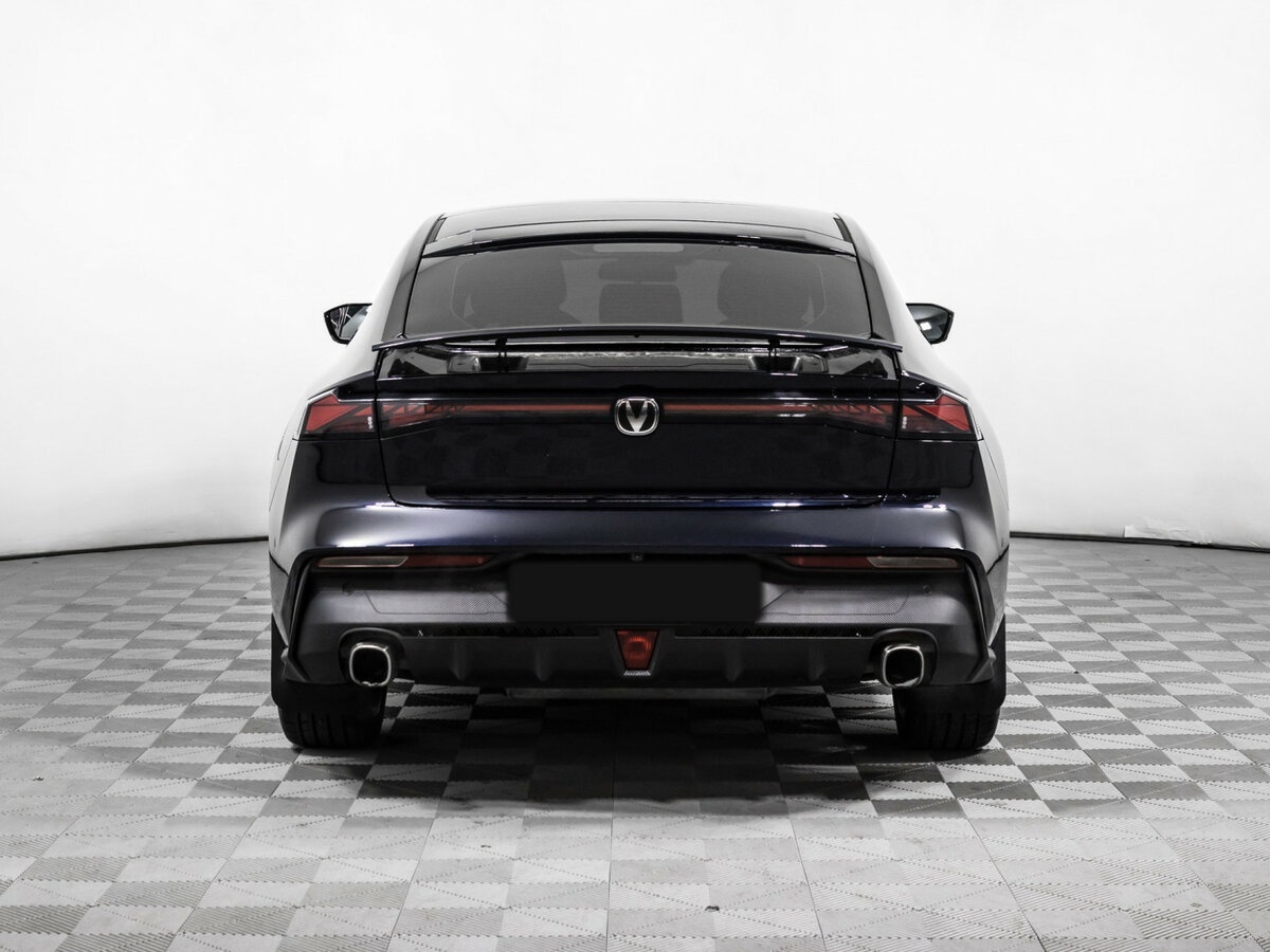 Changan UNI-V с пробегом — 2023 год. Фото: #5