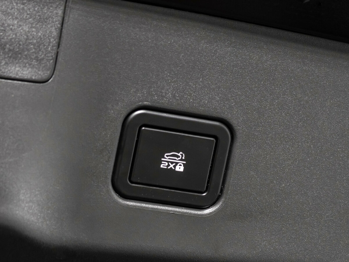 Changan UNI-V с пробегом — 2023 год. Фото: #14