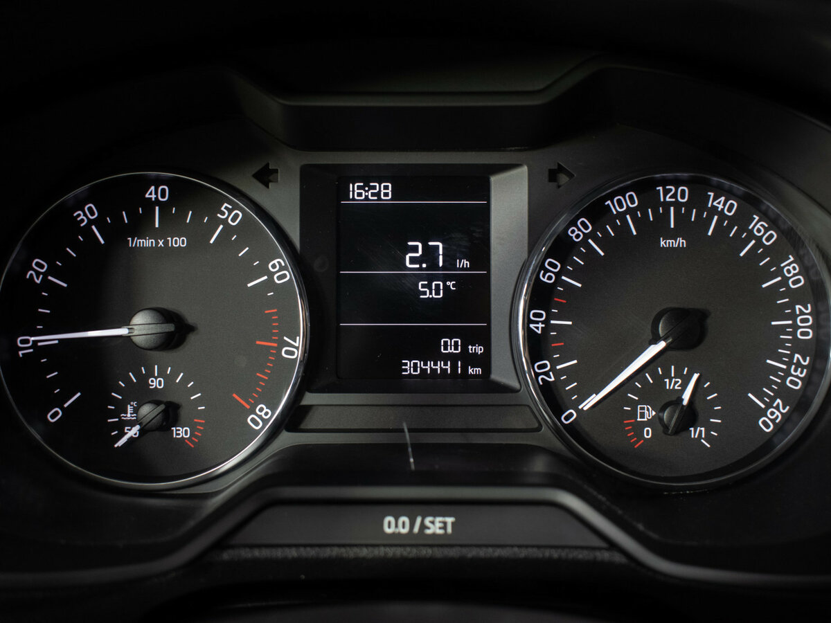 Skoda Octavia с пробегом — 2014 год. Фото: #9