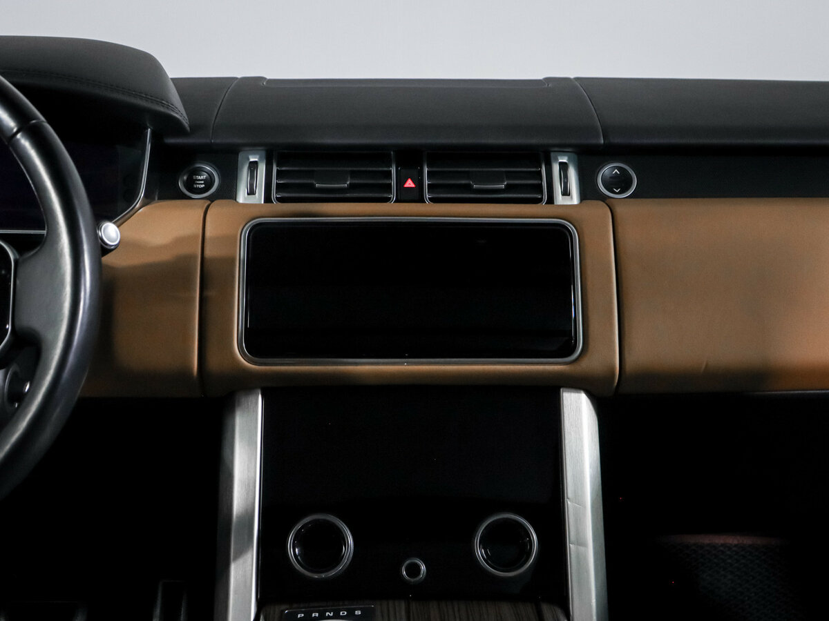 Land Rover Range Rover с пробегом — 2019 год. Фото: #11