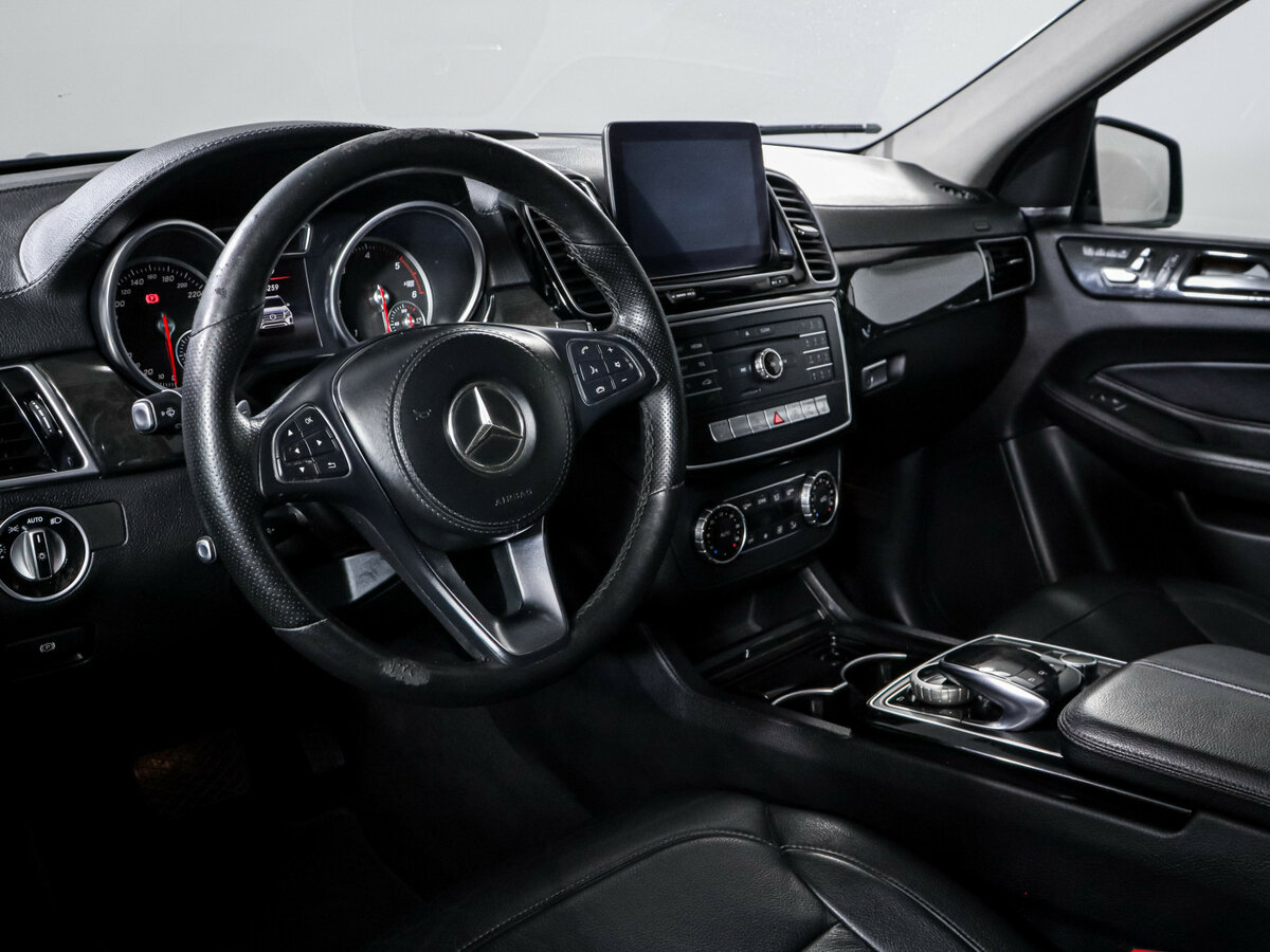Mercedes-Benz GLS с пробегом — 2016 год. Фото: #10