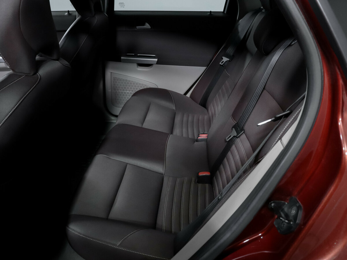 Volvo S40 с пробегом — 2010 год. Фото: #9