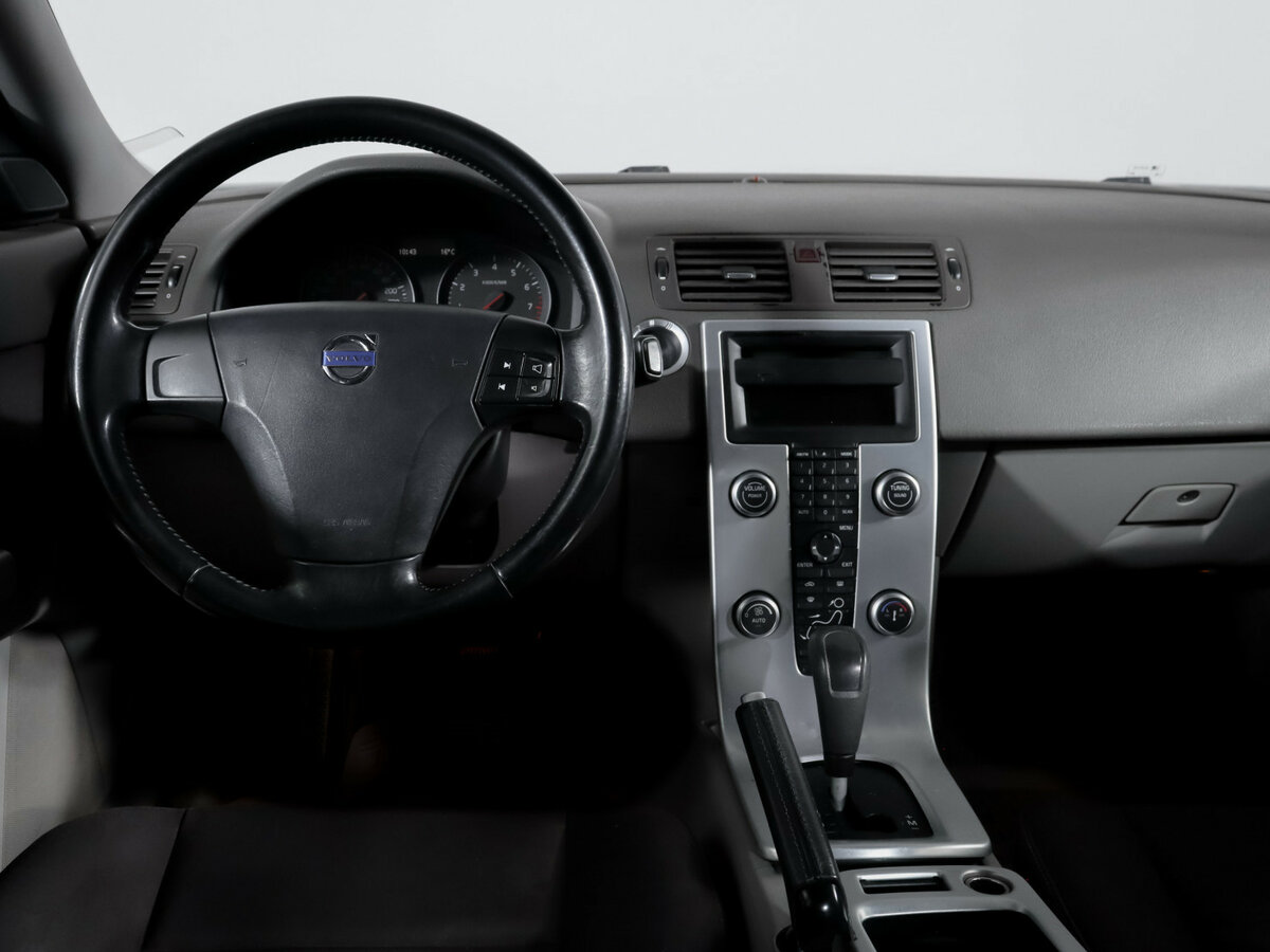 Volvo S40 с пробегом — 2010 год. Фото: #11