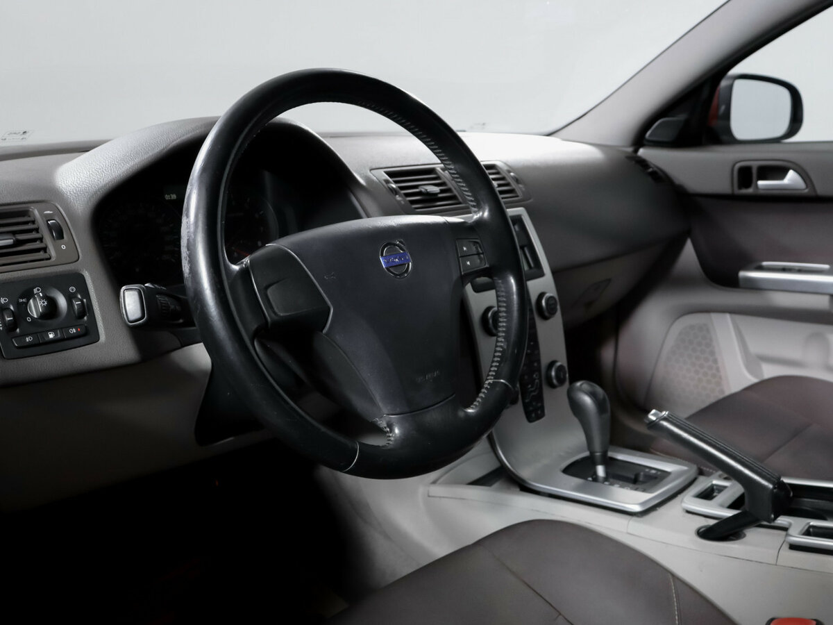 Volvo S40 с пробегом — 2010 год. Фото: #12