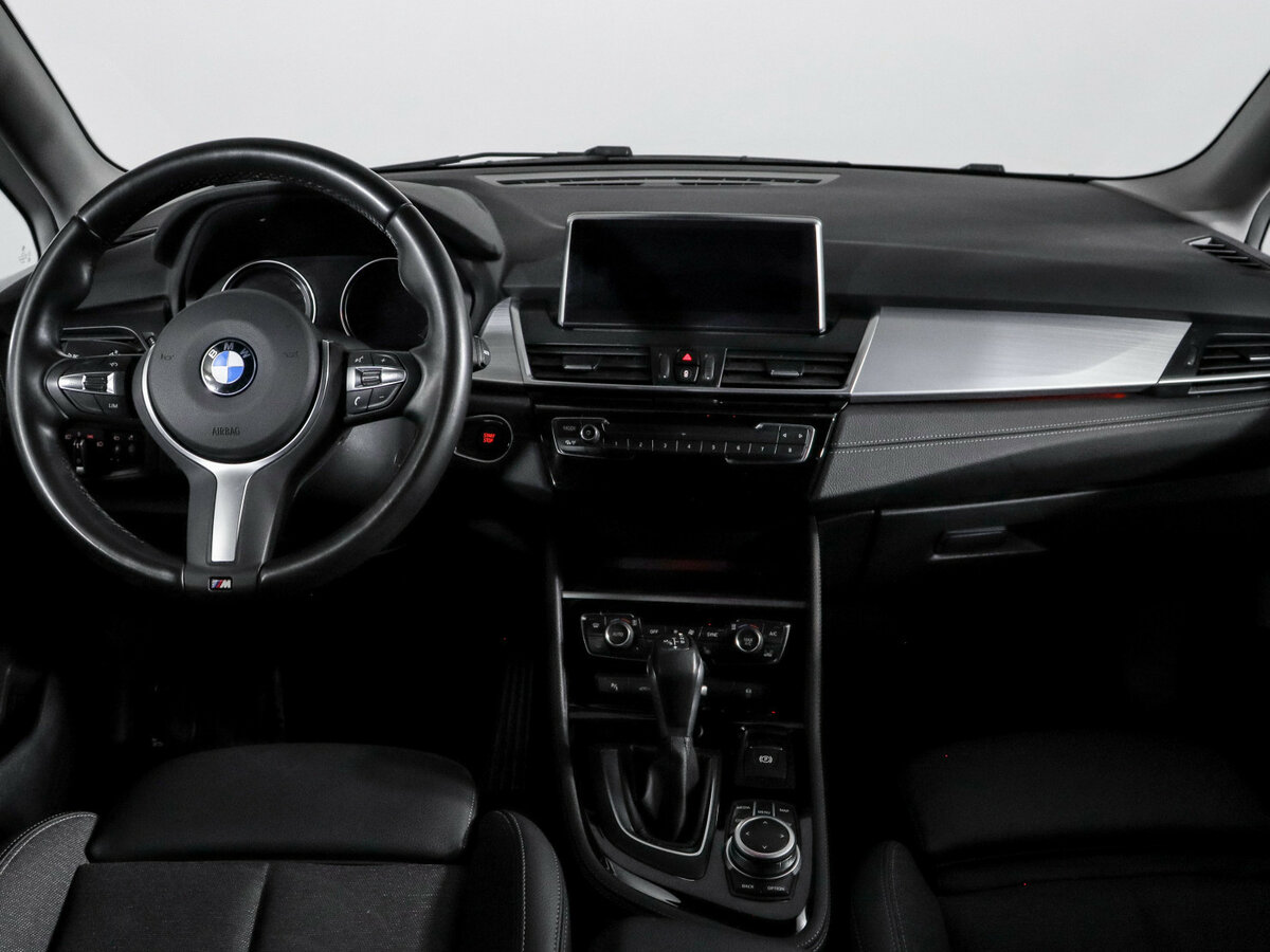 BMW 2 серии Active Tourer с пробегом — 2019 год. Фото: #9
