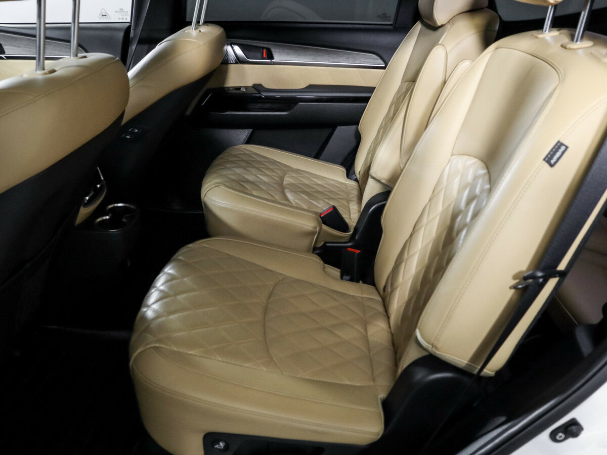 Kia Mohave с пробегом — 2021 год. Фото: #9