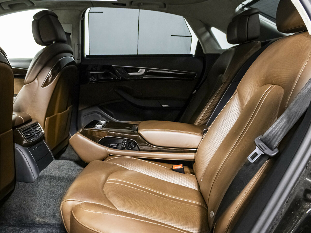 Audi A8 с пробегом — 2014 год. Фото: #7