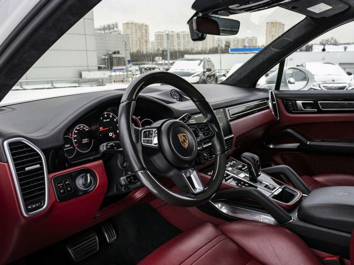 Porsche Cayenne с пробегом — 2018 год. Фото: #9