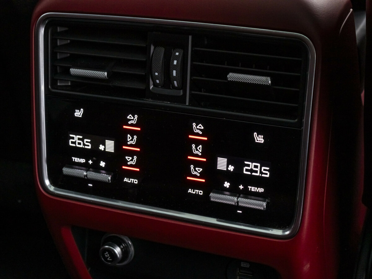 Porsche Cayenne с пробегом — 2018 год. Фото: #21