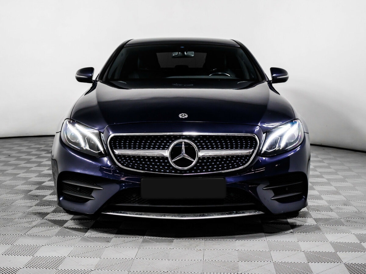 Mercedes-Benz E-Класс с пробегом — 2020 год. Фото: #1