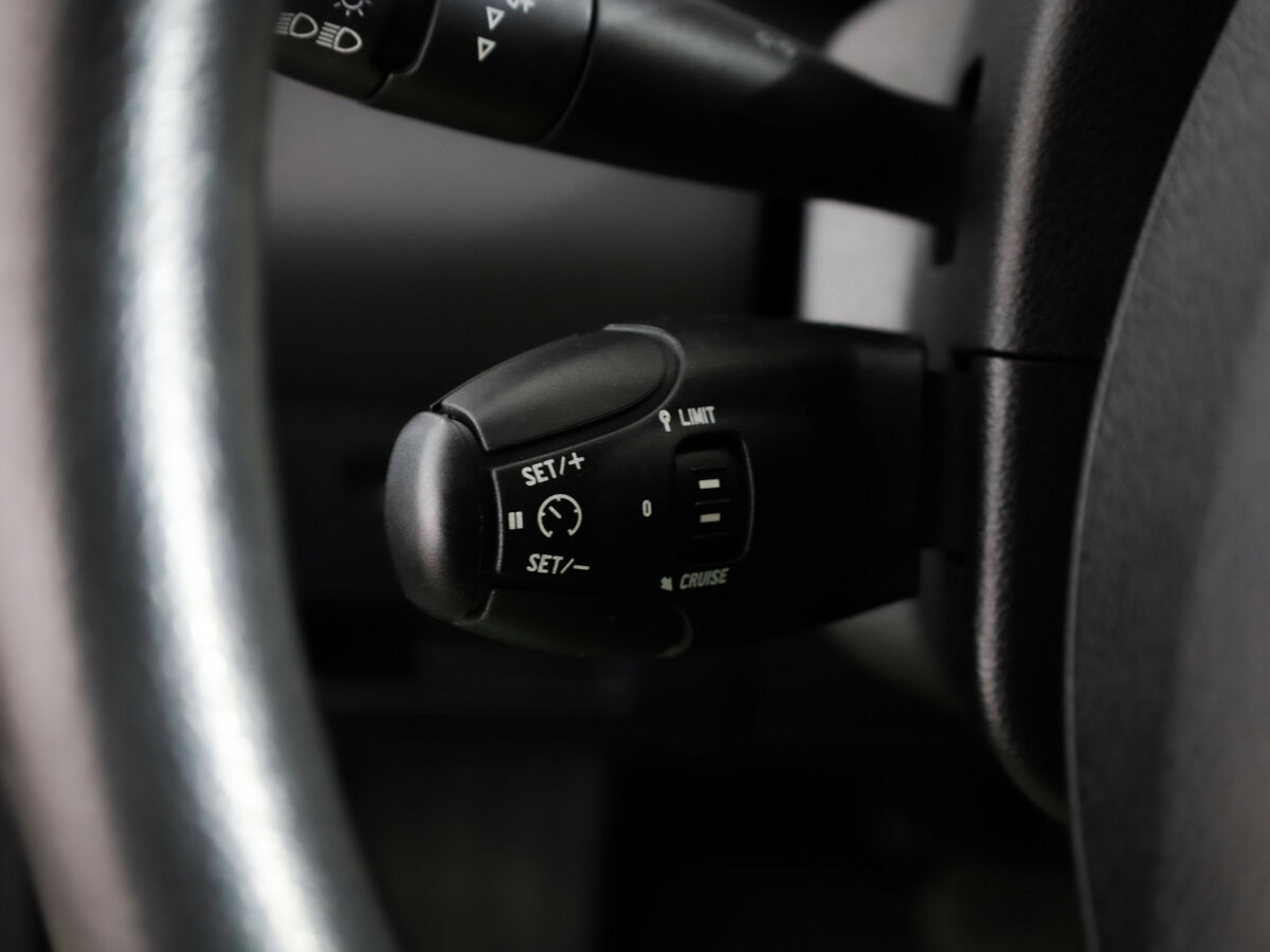 Peugeot 308 с пробегом — 2008 год. Фото: #8