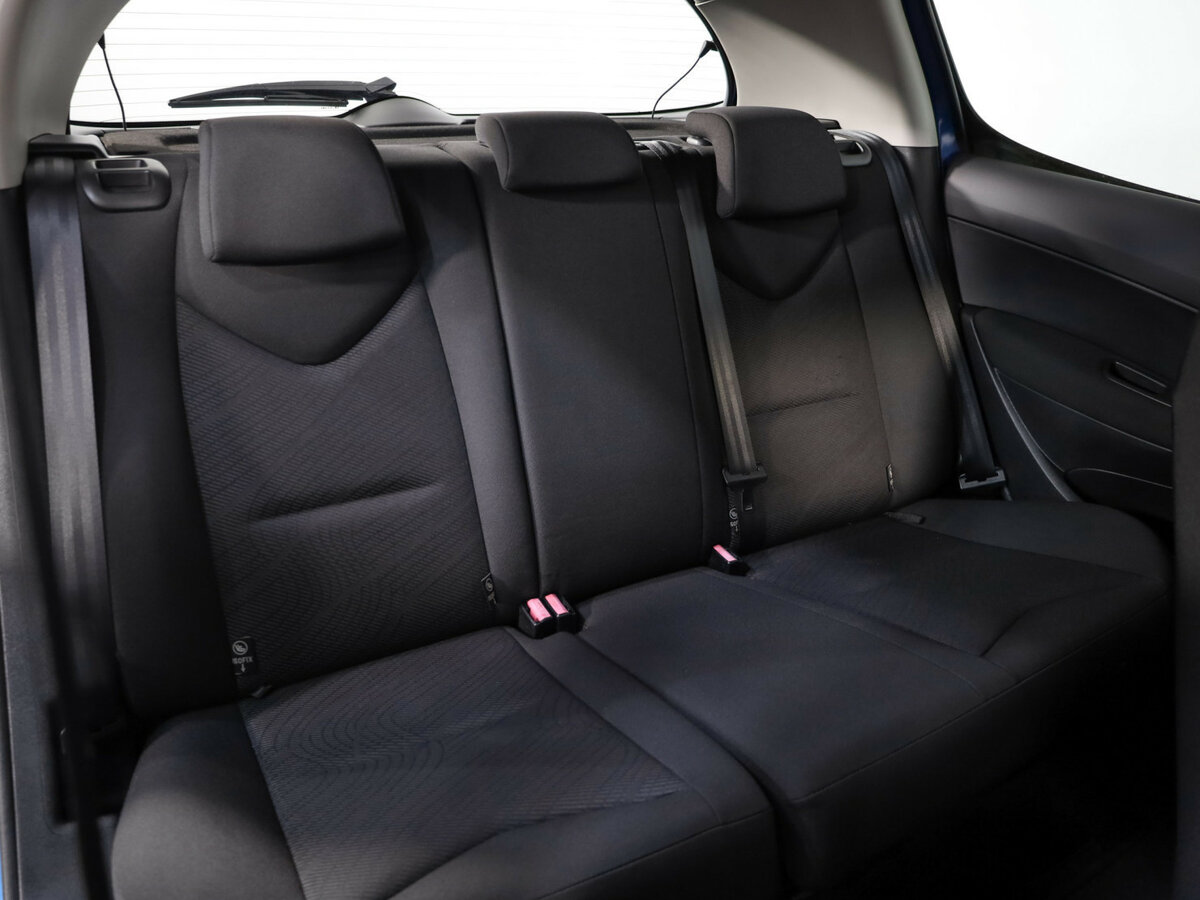 Peugeot 308 с пробегом — 2008 год. Фото: #17