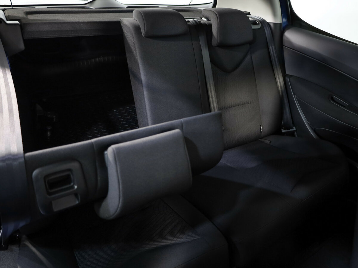 Peugeot 308 с пробегом — 2008 год. Фото: #18