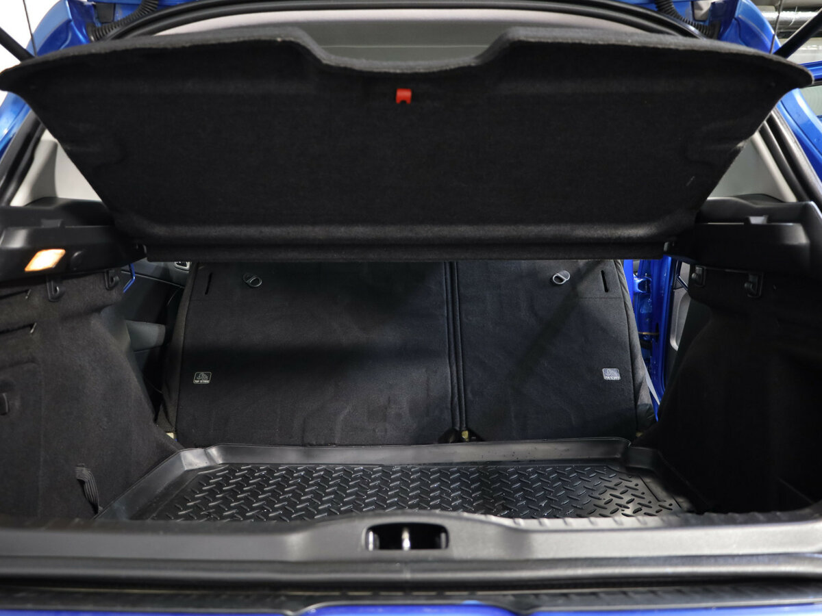 Peugeot 308 с пробегом — 2008 год. Фото: #20