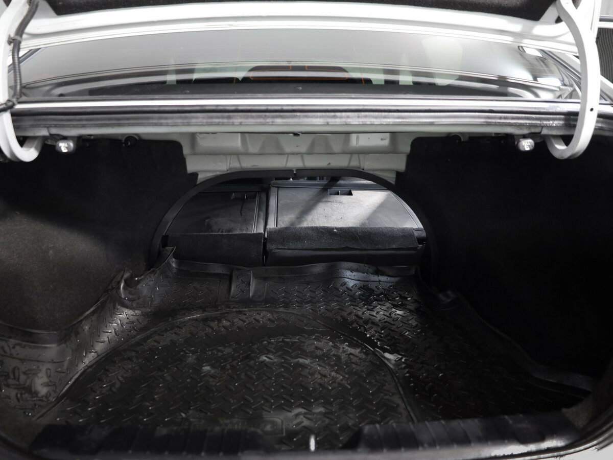 Hyundai Elantra с пробегом — 2008 год. Фото: #18