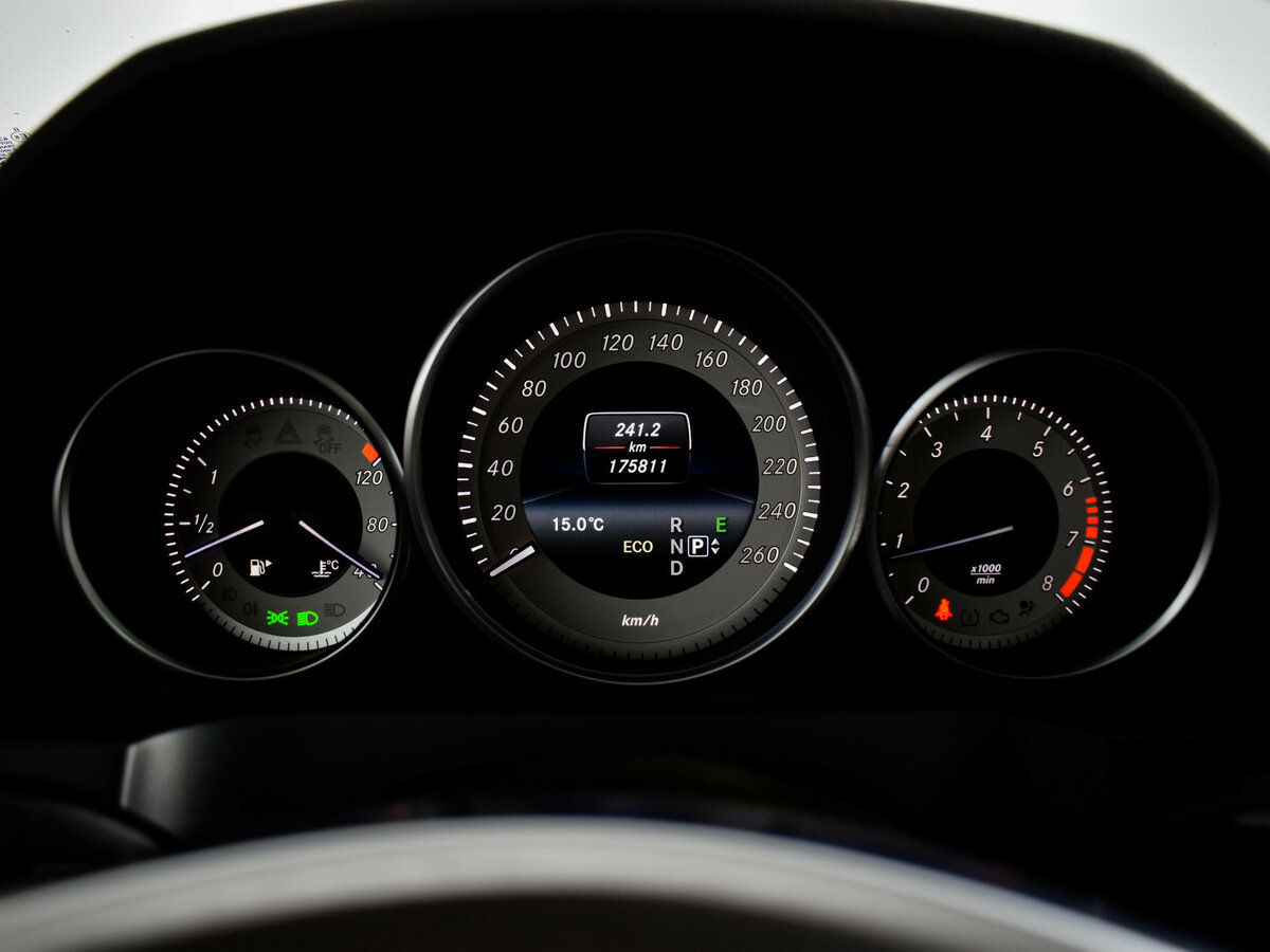 Mercedes-Benz E-Класс с пробегом — 2016 год. Фото: #20