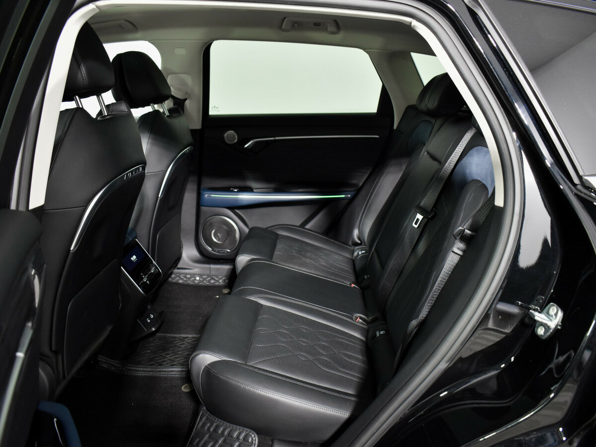 Voyah Free с пробегом — 2023 год. Фото: #8