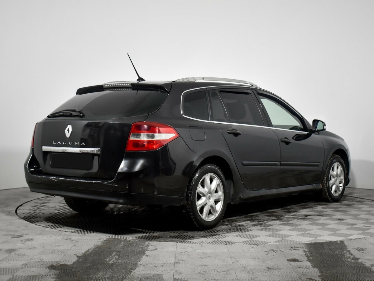 Renault Laguna с пробегом — 2009 год. Фото: #3