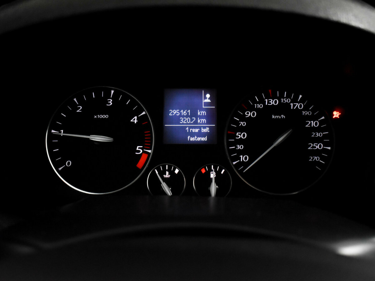 Renault Laguna с пробегом — 2009 год. Фото: #14