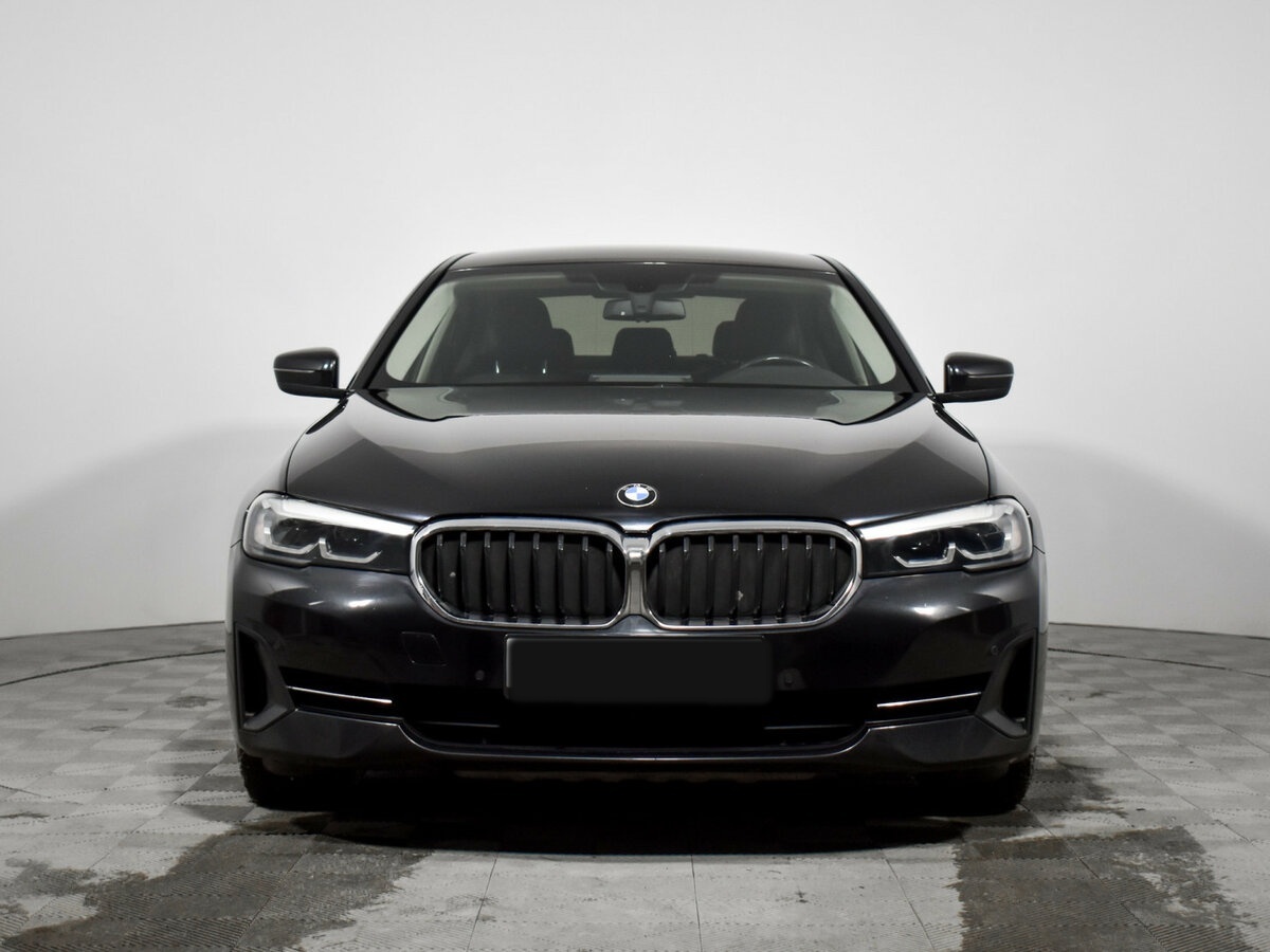 BMW 5 серии с пробегом — 2020 год. Фото: #1