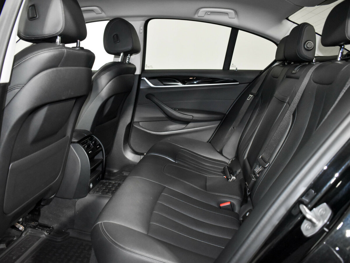 BMW 5 серии с пробегом — 2020 год. Фото: #10