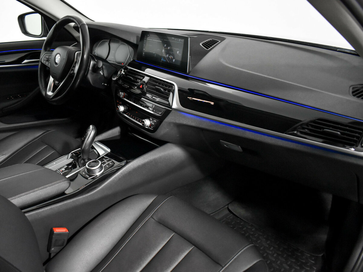 BMW 5 серии с пробегом — 2020 год. Фото: #11