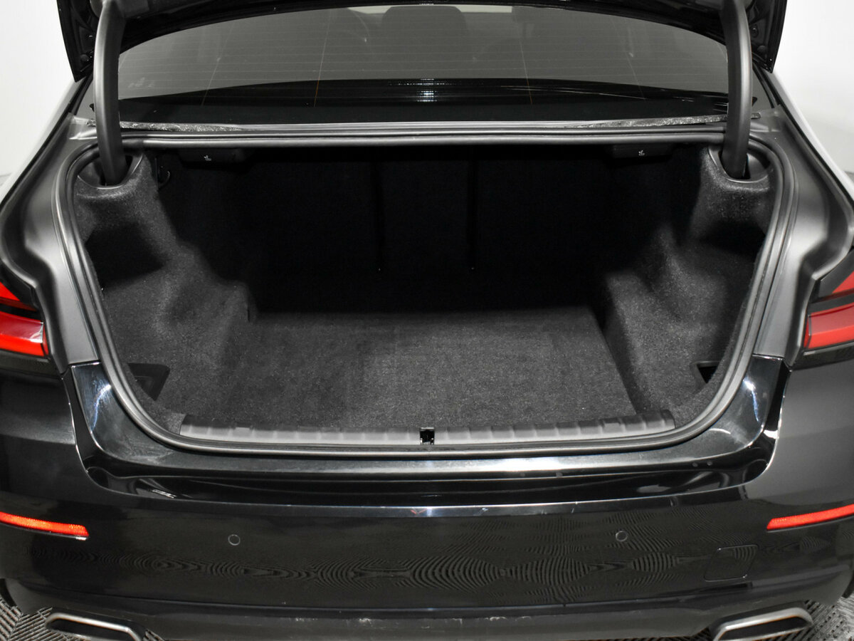 BMW 5 серии с пробегом — 2020 год. Фото: #18