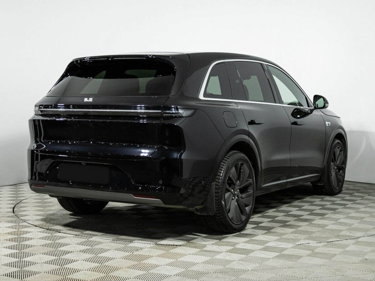 Li Auto (Lixiang) L6 с пробегом — 2024 год. Фото: #3