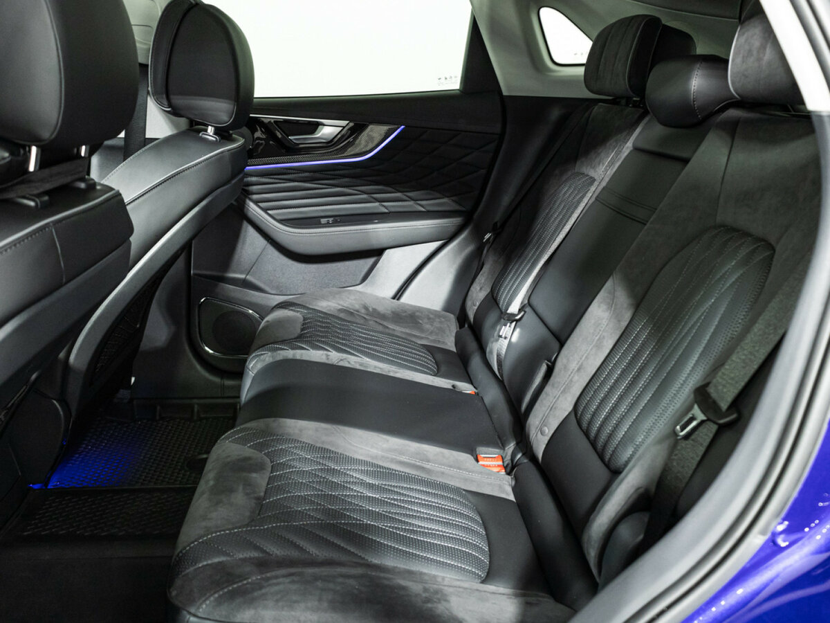 Hongqi HS5 с пробегом — 2023 год. Фото: #7