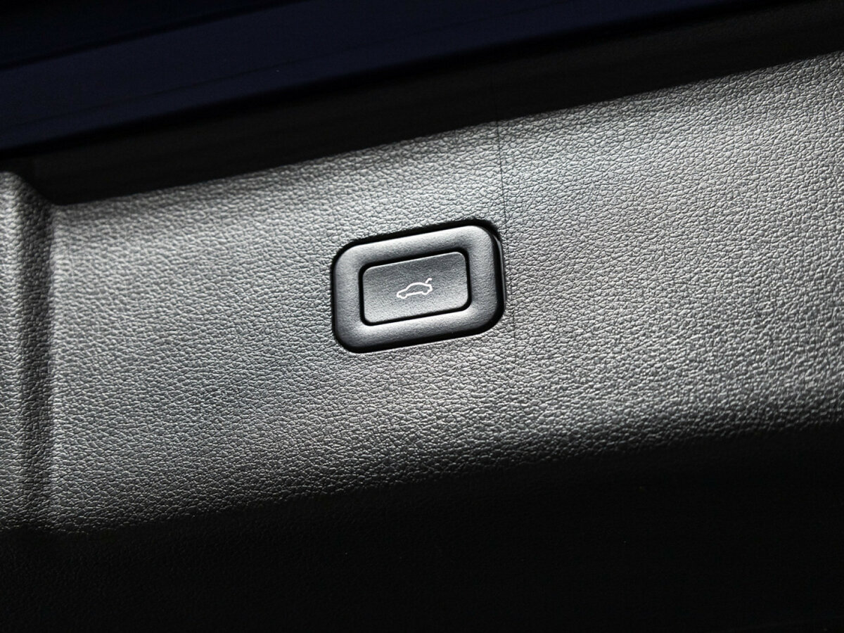 Hongqi HS5 с пробегом — 2023 год. Фото: #23