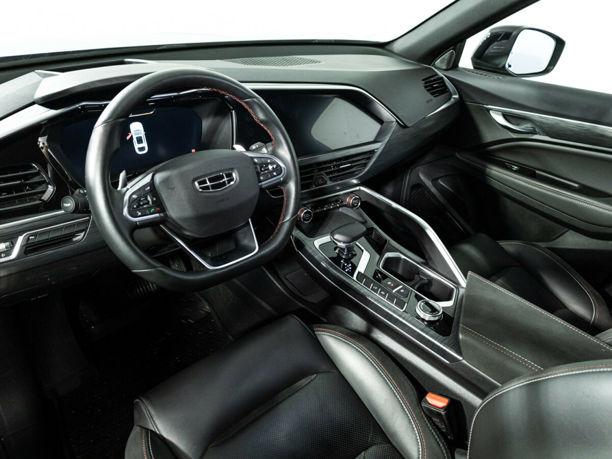 Geely Tugella с пробегом — 2023 год. Фото: #10