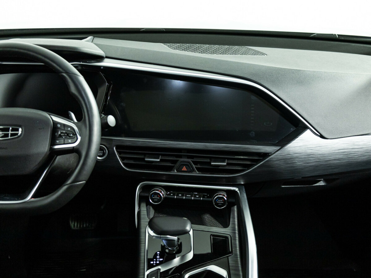 Geely Tugella с пробегом — 2023 год. Фото: #13