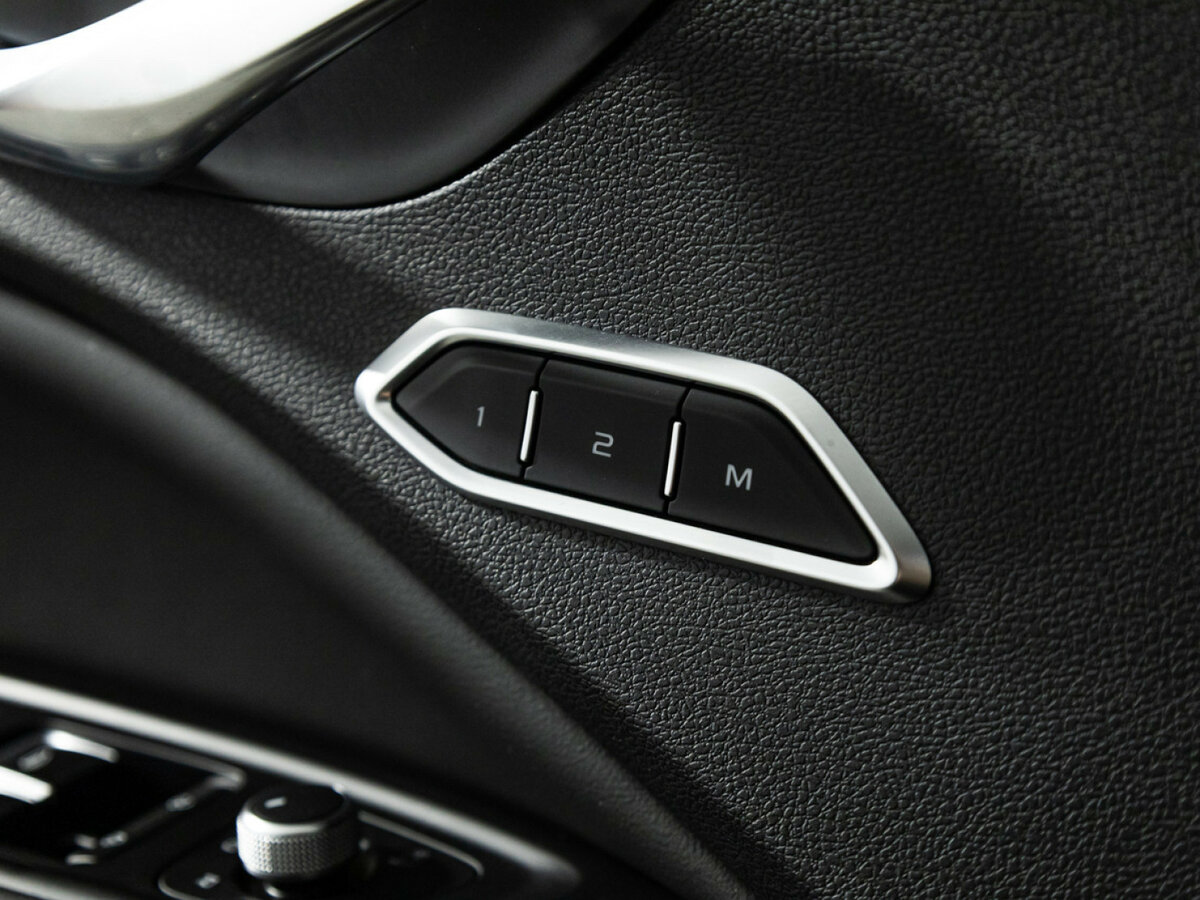 Geely Tugella с пробегом — 2023 год. Фото: #15