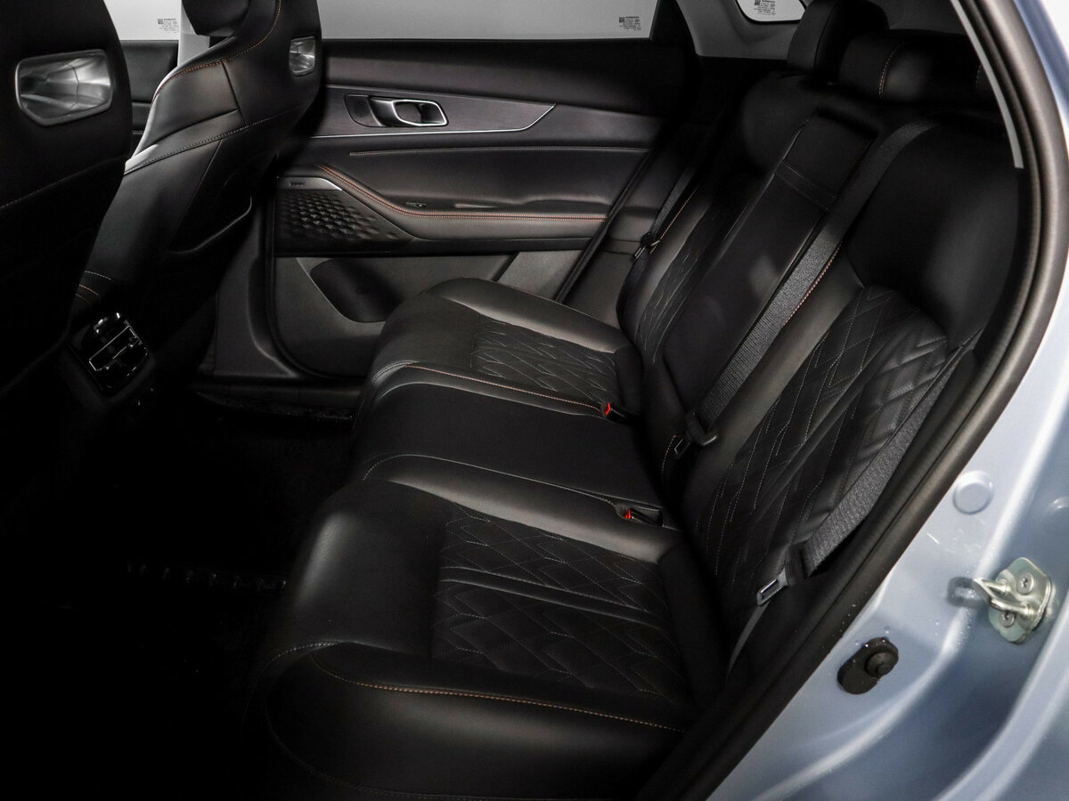 Changan UNI-K с пробегом — 2024 год. Фото: #9