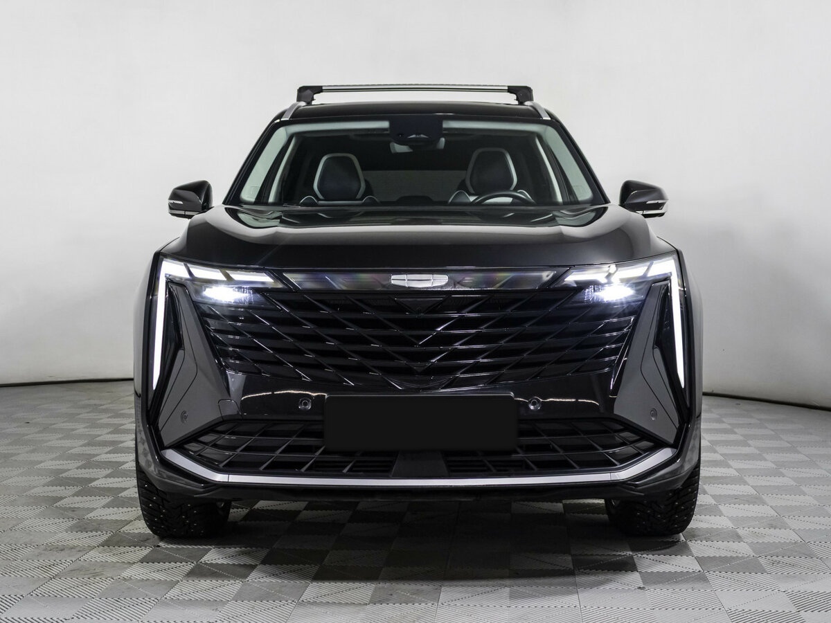 Geely Atlas с пробегом — 2024 год. Фото: #1