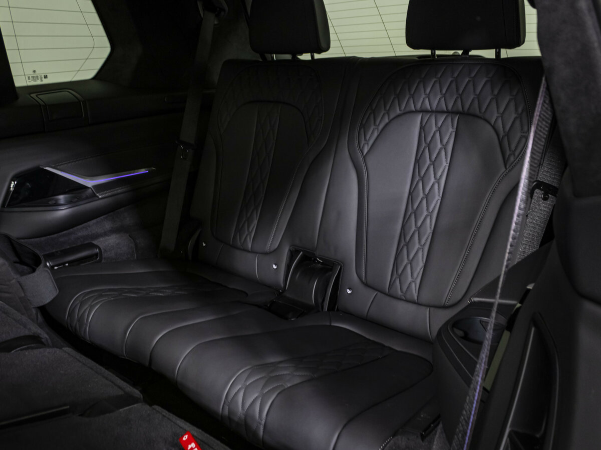 BMW X7 с пробегом — 2022 год. Фото: #13