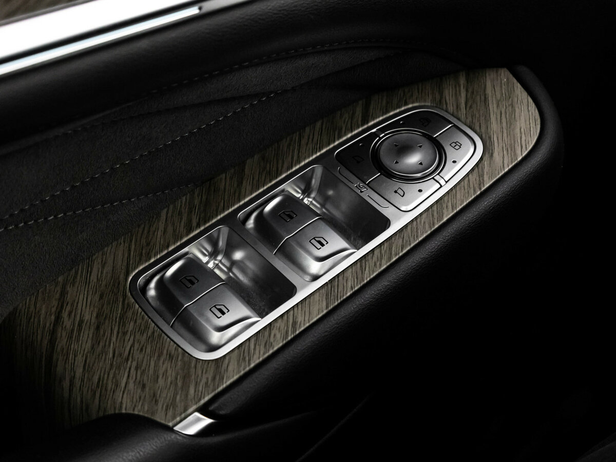 Tank 500 с пробегом — 2023 год. Фото: #19