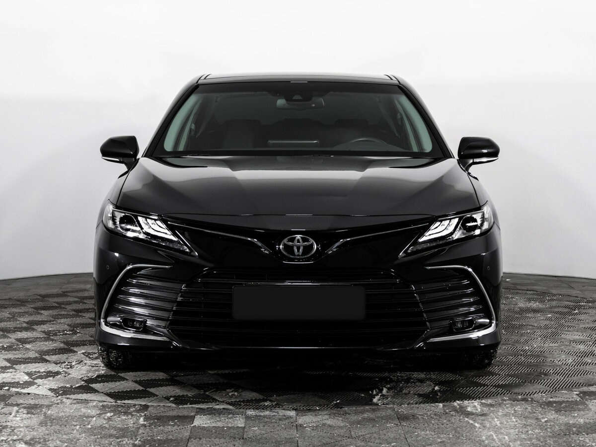 Toyota Camry с пробегом — 2023 год. Фото: #3